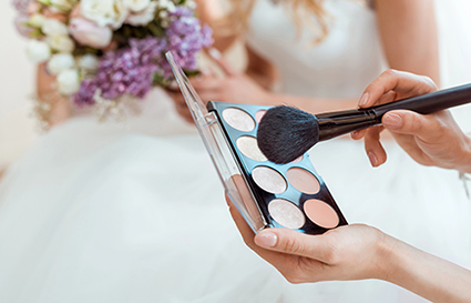 为什么说零基础也可以学化妆？沈阳化妆学校